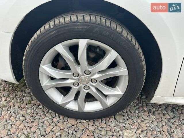 Белый Пежо 508, объемом двигателя 1.56 л и пробегом 227 тыс. км за 13400 $, фото 11 на Automoto.ua