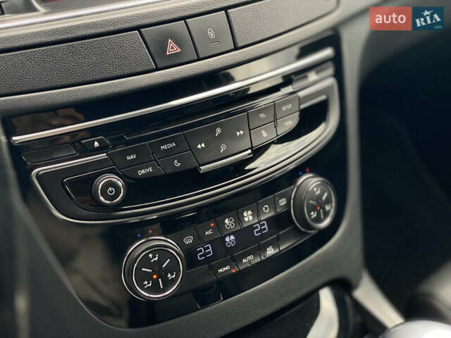 Пежо 508 2016 в Луцке на Automoto.ua Белый Пежо 508, объемом двигателя 1.6 л и пробегом 270 тыс. км за 13900 $, фото 28 на Automoto.ua