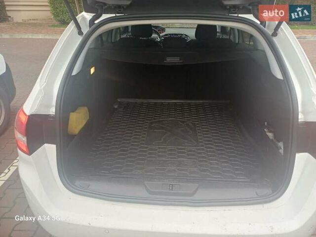 Белый Пежо 508, объемом двигателя 1.56 л и пробегом 230 тыс. км за 9800 $, фото 6 на Automoto.ua