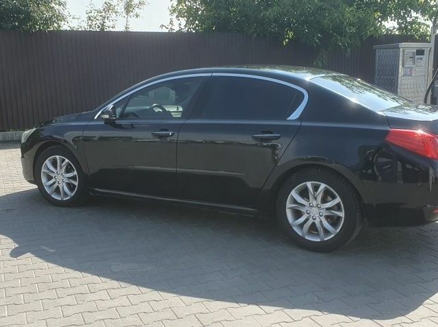 Чорний Пежо 508, об'ємом двигуна 1.6 л та пробігом 285 тис. км за 8500 $, фото 3 на Automoto.ua