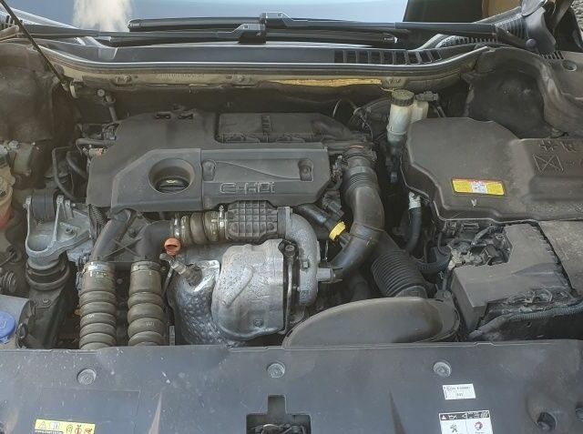 Чорний Пежо 508, об'ємом двигуна 1.6 л та пробігом 285 тис. км за 8500 $, фото 11 на Automoto.ua