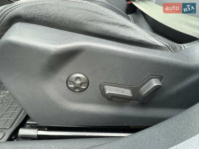 Чорний Пежо 508, об'ємом двигуна 1.6 л та пробігом 264 тис. км за 8000 $, фото 10 на Automoto.ua