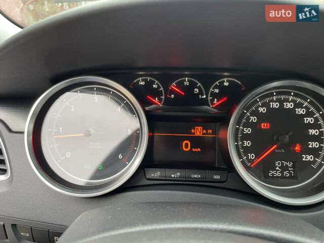 Чорний Пежо 508, об'ємом двигуна 1.56 л та пробігом 256 тис. км за 8500 $, фото 36 на Automoto.ua