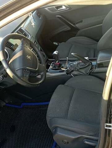 Черный Пежо 508, объемом двигателя 1.56 л и пробегом 330 тыс. км за 7000 $, фото 6 на Automoto.ua