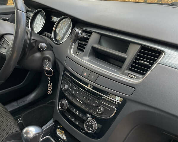 Коричневый Пежо 508, объемом двигателя 1.56 л и пробегом 235 тыс. км за 7600 $, фото 9 на Automoto.ua