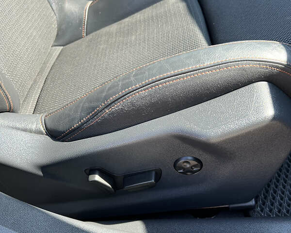 Коричневий Пежо 508, об'ємом двигуна 2 л та пробігом 255 тис. км за 11500 $, фото 7 на Automoto.ua