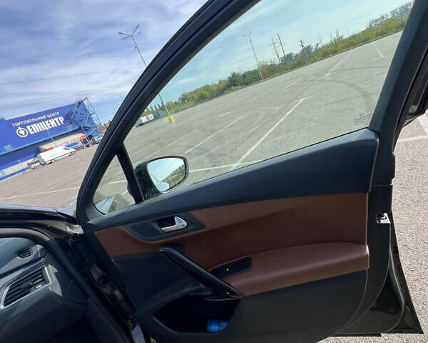 Красный Пежо 508, объемом двигателя 1.6 л и пробегом 257 тыс. км за 7000 $, фото 6 на Automoto.ua