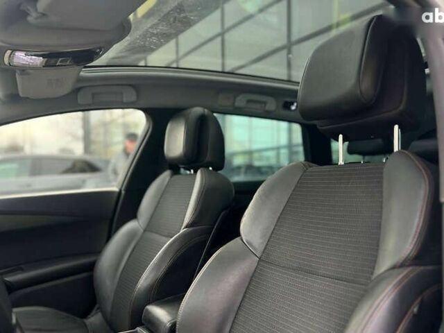 Пежо 508, объемом двигателя 4.25 л и пробегом 295 тыс. км за 12000 $, фото 7 на Automoto.ua
