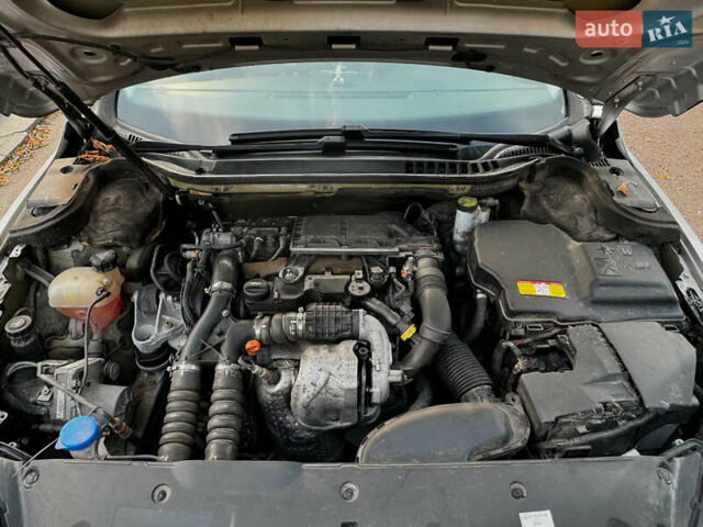 Пежо 508, объемом двигателя 1.6 л и пробегом 303 тыс. км за 8000 $, фото 3 на Automoto.ua