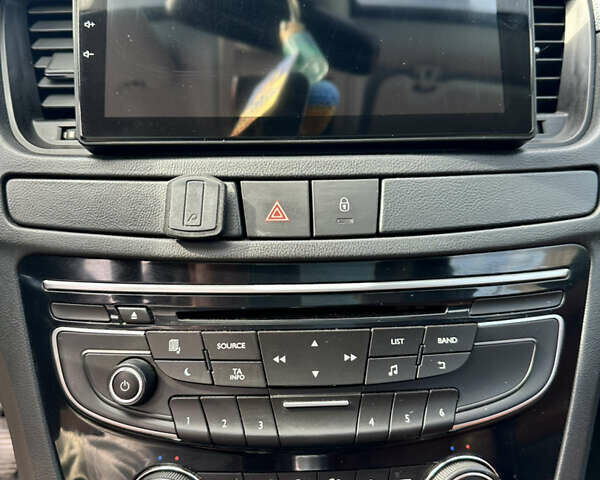 Пежо 508, объемом двигателя 1.6 л и пробегом 303 тыс. км за 8000 $, фото 18 на Automoto.ua