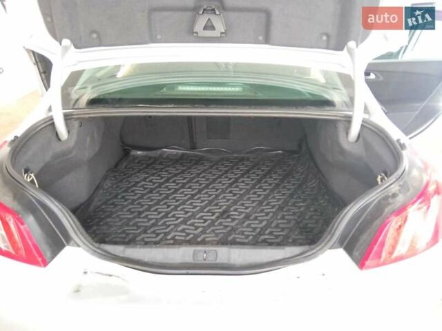 Пежо 508 2013 в Харькове на Automoto.ua Серый Пежо 508, объемом двигателя 2 л и пробегом 151 тыс. км за 11000 $, фото 9 на Automoto.ua