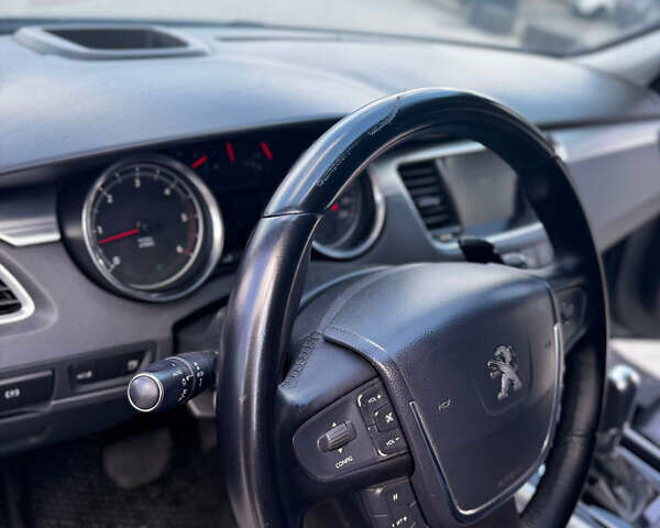 Серый Пежо 508, объемом двигателя 2.18 л и пробегом 256 тыс. км за 9750 $, фото 5 на Automoto.ua