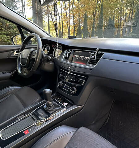 Сірий Пежо 508, об'ємом двигуна 1.56 л та пробігом 185 тис. км за 7999 $, фото 29 на Automoto.ua