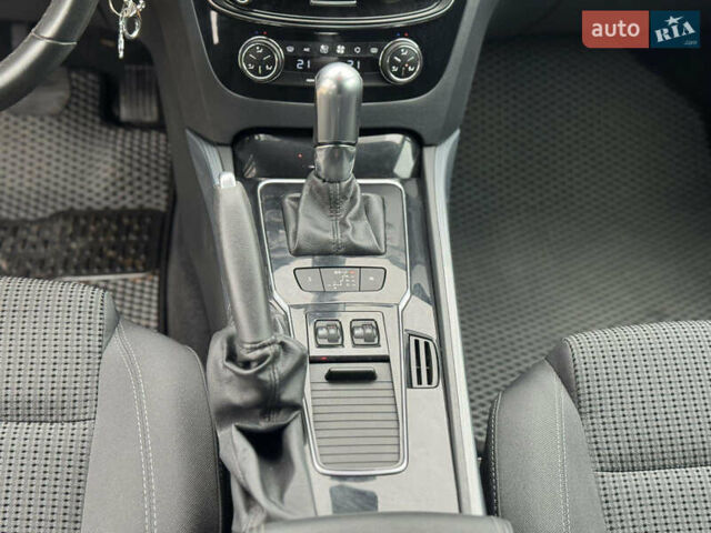 Серый Пежо 508, объемом двигателя 1.6 л и пробегом 69 тыс. км за 9999 $, фото 19 на Automoto.ua