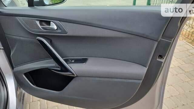 Сірий Пежо 508, об'ємом двигуна 2 л та пробігом 151 тис. км за 15500 $, фото 14 на Automoto.ua