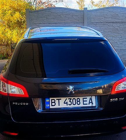 Сірий Пежо 508, об'ємом двигуна 1.6 л та пробігом 156 тис. км за 8000 $, фото 4 на Automoto.ua