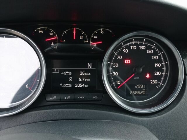 Серый Пежо 508, объемом двигателя 1.6 л и пробегом 268 тыс. км за 9000 $, фото 3 на Automoto.ua