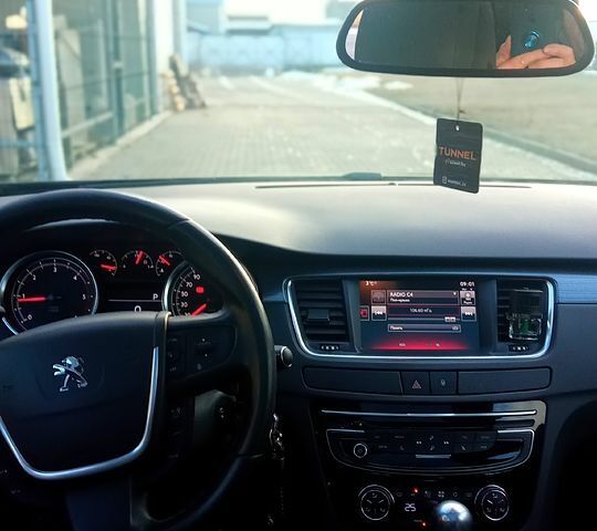 Сірий Пежо 508, об'ємом двигуна 1.6 л та пробігом 251 тис. км за 12800 $, фото 3 на Automoto.ua