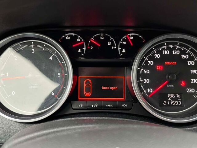 Сірий Пежо 508, об'ємом двигуна 2 л та пробігом 211 тис. км за 12200 $, фото 8 на Automoto.ua