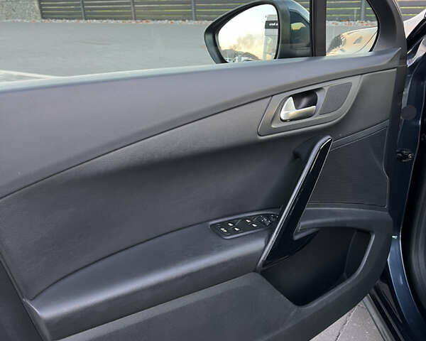Синий Пежо 508, объемом двигателя 2 л и пробегом 220 тыс. км за 9000 $, фото 15 на Automoto.ua