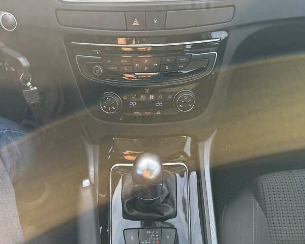 Синій Пежо 508, об'ємом двигуна 2 л та пробігом 241 тис. км за 12100 $, фото 2 на Automoto.ua
