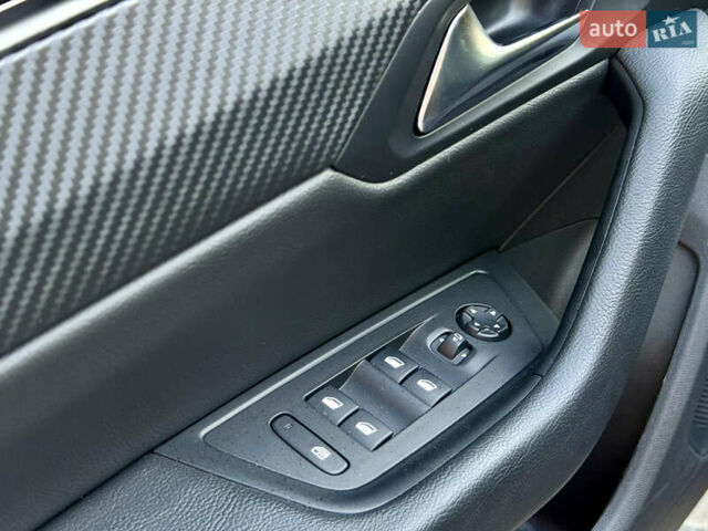 Синій Пежо 508, об'ємом двигуна 1.5 л та пробігом 190 тис. км за 15900 $, фото 19 на Automoto.ua