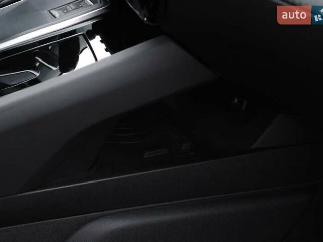 Зелений Пежо 508, об'ємом двигуна 1.5 л та пробігом 160 тис. км за 18800 $, фото 32 на Automoto.ua