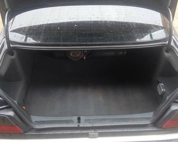 Черный Пежо 605, объемом двигателя 3 л и пробегом 650 тыс. км за 2000 $, фото 7 на Automoto.ua