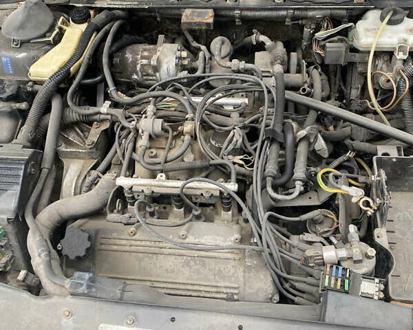 Коричневий Пежо 605, об'ємом двигуна 2.96 л та пробігом 200 тис. км за 1000 $, фото 5 на Automoto.ua