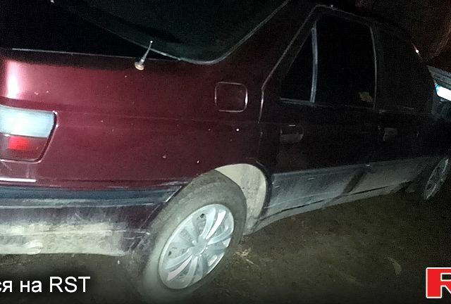 Красный Пежо 605, объемом двигателя 2 л и пробегом 0 тыс. км за 1800 $, фото 2 на Automoto.ua