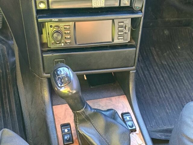 Червоний Пежо 605, об'ємом двигуна 2 л та пробігом 700 тис. км за 951 $, фото 5 на Automoto.ua