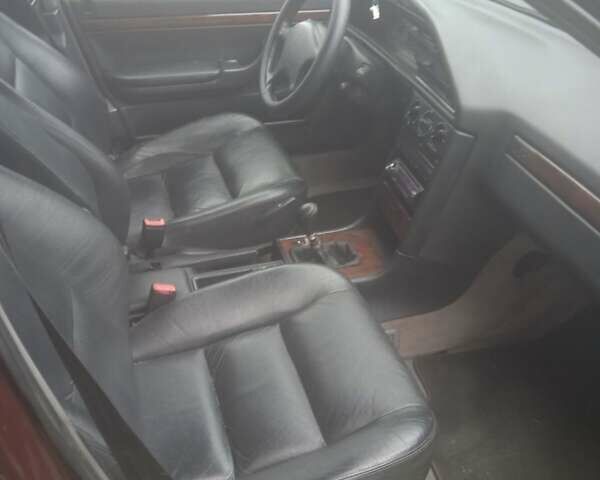 Червоний Пежо 605, об'ємом двигуна 2 л та пробігом 200 тис. км за 1300 $, фото 1 на Automoto.ua