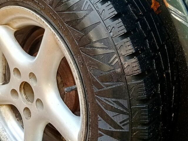 Пежо 605, об'ємом двигуна 3 л та пробігом 493 тис. км за 2100 $, фото 5 на Automoto.ua