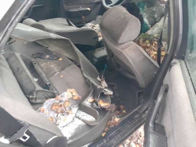 Серый Пежо 605, объемом двигателя 2 л и пробегом 277 тыс. км за 900 $, фото 5 на Automoto.ua