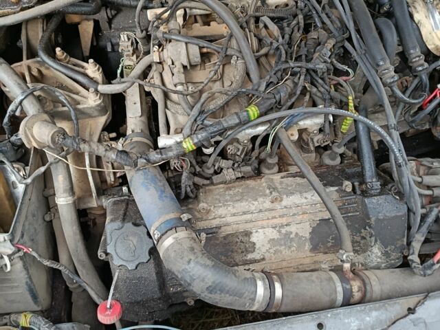 Серый Пежо 605, объемом двигателя 3 л и пробегом 302 тыс. км за 1100 $, фото 4 на Automoto.ua