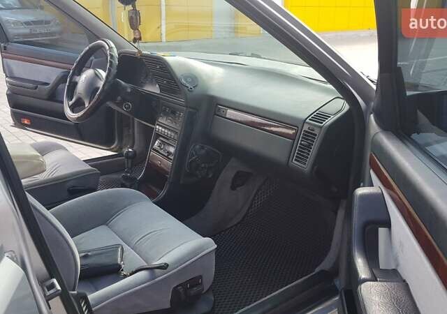 Серый Пежо 605, объемом двигателя 3 л и пробегом 313 тыс. км за 3300 $, фото 2 на Automoto.ua