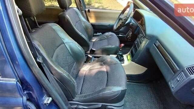 Синий Пежо 605, объемом двигателя 2 л и пробегом 300 тыс. км за 2700 $, фото 5 на Automoto.ua