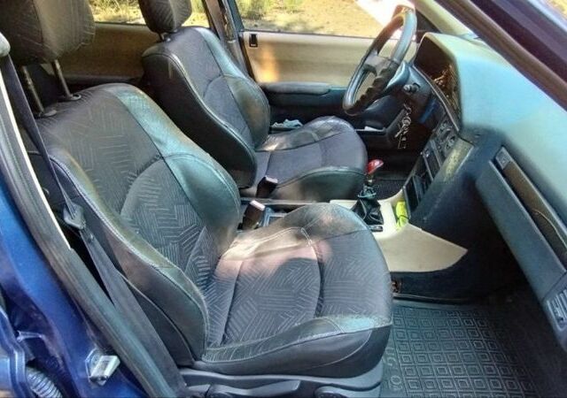 Синий Пежо 605, объемом двигателя 2 л и пробегом 300 тыс. км за 2700 $, фото 6 на Automoto.ua