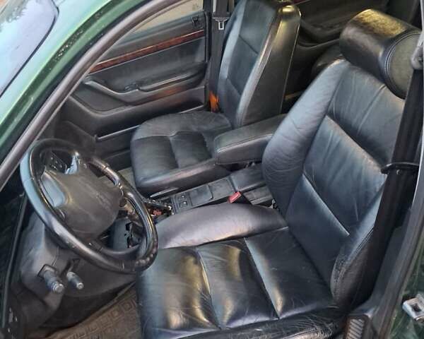 Зеленый Пежо 605, объемом двигателя 2.96 л и пробегом 250 тыс. км за 899 $, фото 1 на Automoto.ua