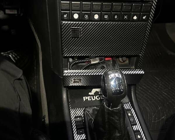 Зеленый Пежо 605, объемом двигателя 3 л и пробегом 372 тыс. км за 2000 $, фото 4 на Automoto.ua