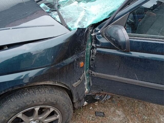 Зеленый Пежо 605, объемом двигателя 2 л и пробегом 777 тыс. км за 1500 $, фото 2 на Automoto.ua