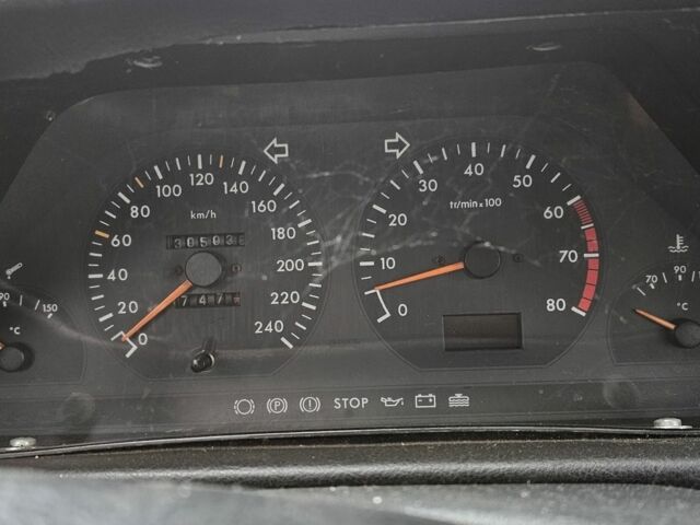 Зелений Пежо 605, об'ємом двигуна 3 л та пробігом 286 тис. км за 1280 $, фото 5 на Automoto.ua