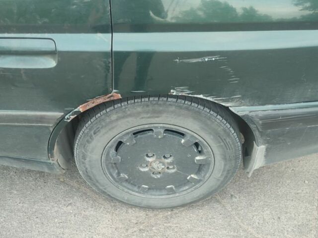 Зеленый Пежо 605, объемом двигателя 2 л и пробегом 300 тыс. км за 900 $, фото 6 на Automoto.ua