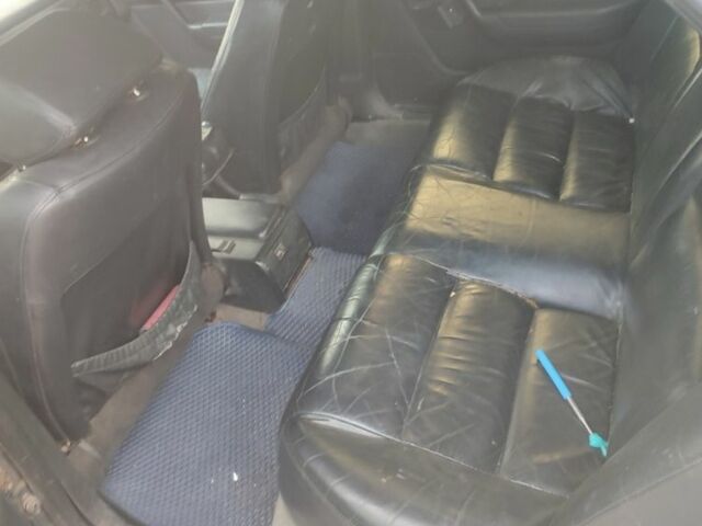 Зеленый Пежо 605, объемом двигателя 2 л и пробегом 300 тыс. км за 900 $, фото 4 на Automoto.ua