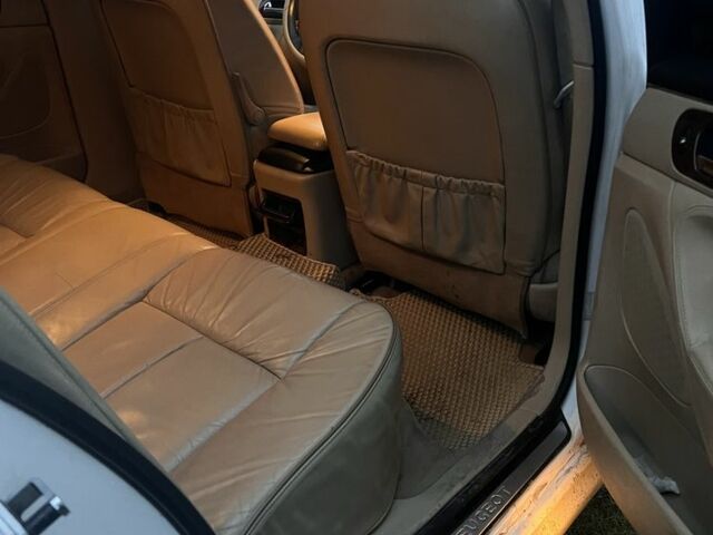 Белый Пежо 607, объемом двигателя 2.2 л и пробегом 292 тыс. км за 3400 $, фото 4 на Automoto.ua