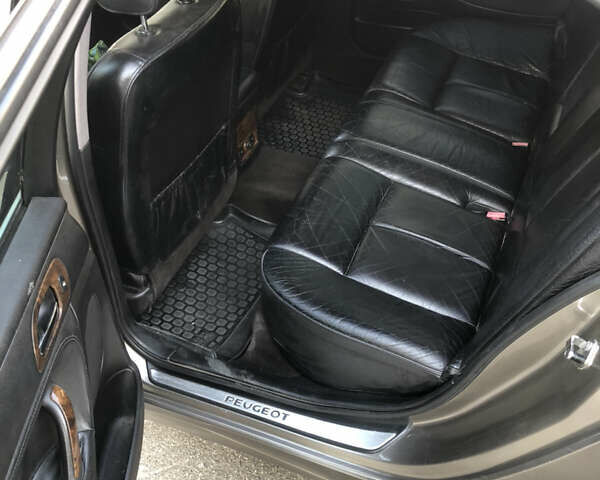 Бежевый Пежо 607, объемом двигателя 2.23 л и пробегом 270 тыс. км за 4800 $, фото 5 на Automoto.ua