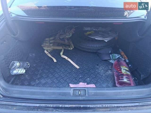 Черный Пежо 607, объемом двигателя 2.96 л и пробегом 290 тыс. км за 4500 $, фото 6 на Automoto.ua