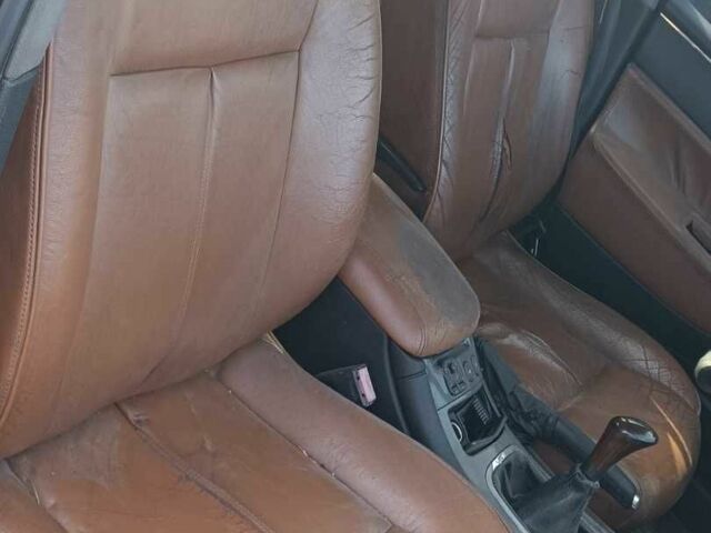 Черный Пежо 607, объемом двигателя 2.2 л и пробегом 350 тыс. км за 1000 $, фото 6 на Automoto.ua