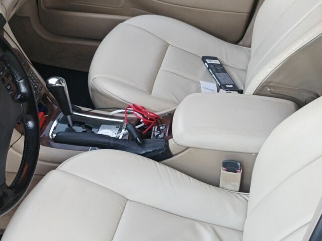 Черный Пежо 607, объемом двигателя 3 л и пробегом 250 тыс. км за 5000 $, фото 5 на Automoto.ua