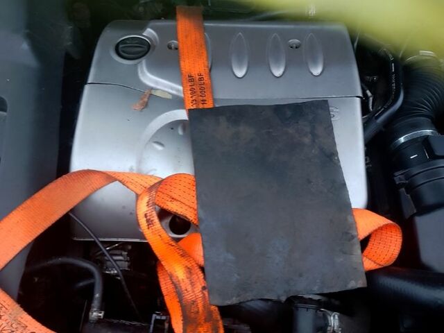 Чорний Пежо 607, об'ємом двигуна 2.2 л та пробігом 250 тис. км за 1500 $, фото 8 на Automoto.ua